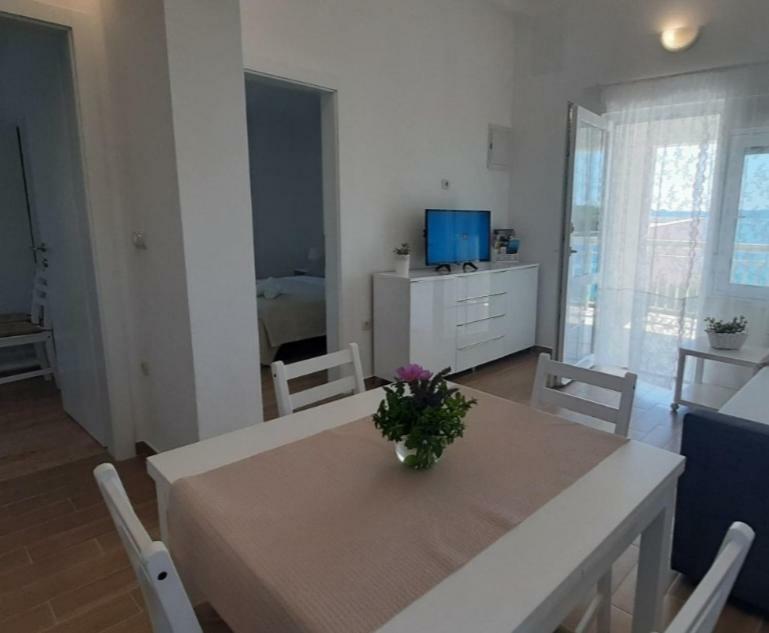 Apartman S Pogledom Ždrelac Exterior foto